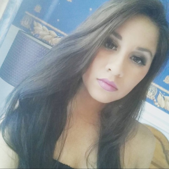 Meet your Posher, Luci - Picture 4 of 5